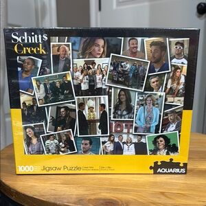 Schitt's Creek Cast Jigsaw Puzzle 1000 Pieces by Aquarius